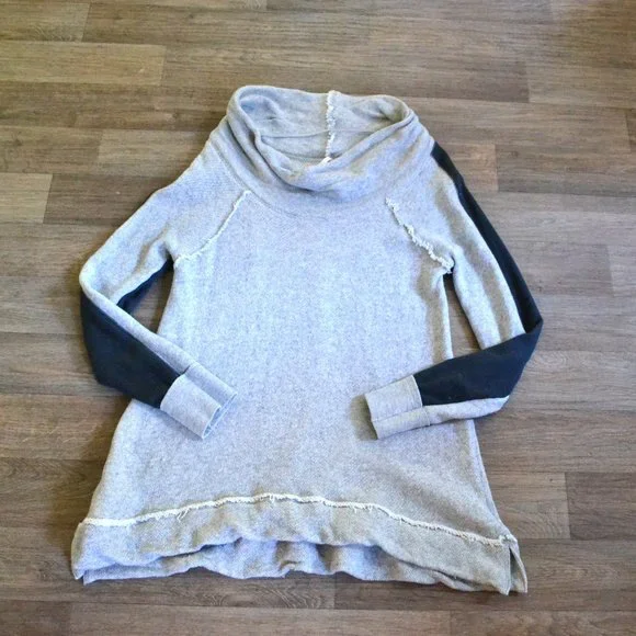 NWOT Free People Cowlneck Oversized Turtleneck Tunic Pullover Sweater Size S - Picture 3 of 7